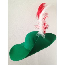 chapeau de mousquetaire vert