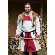 Tunique viking avec broderies